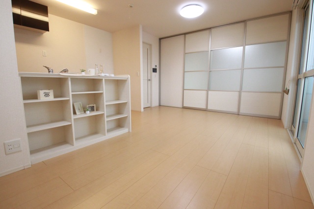 居室・リビング　※別室の参考写真の為、現況優先です。