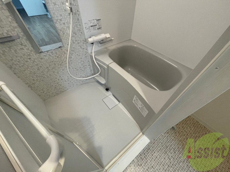 バス・シャワールーム　お風呂になります。一日の疲れを癒してくださいね。