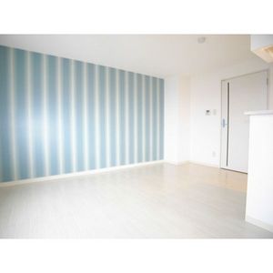 居室・リビング　別号室の写真です