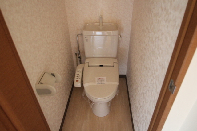 トイレ　別号室の写真です