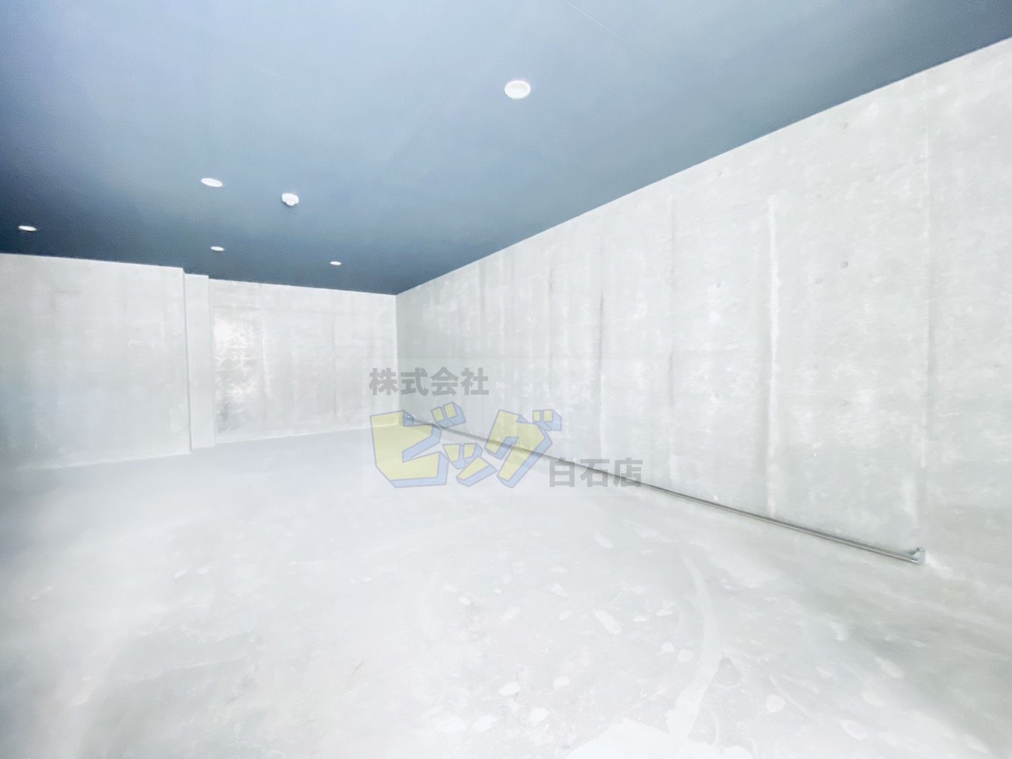 その他共有部分　屋内駐輪場完備しています♪