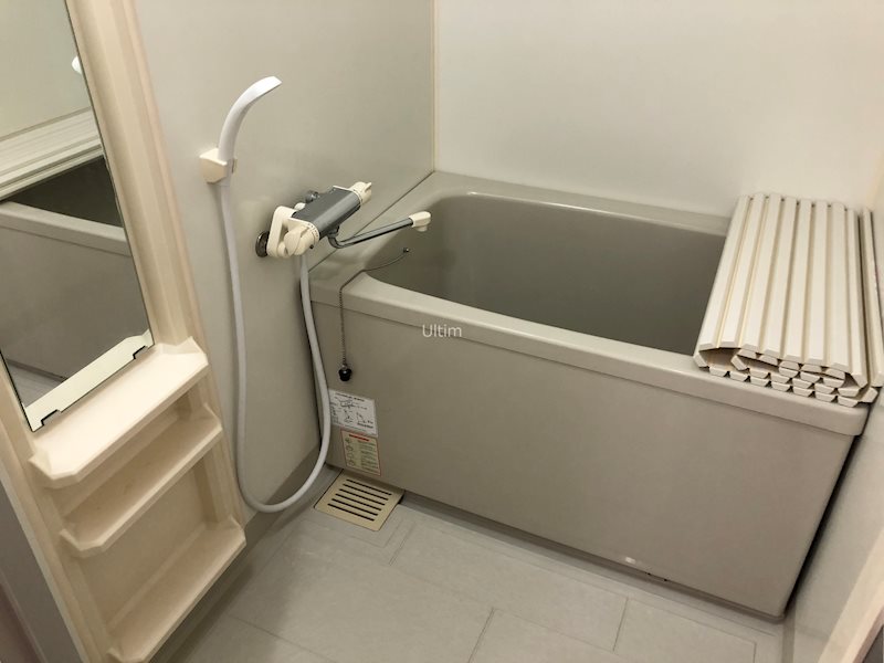 バス・シャワールーム　違うお部屋の写真です。ご参考までに