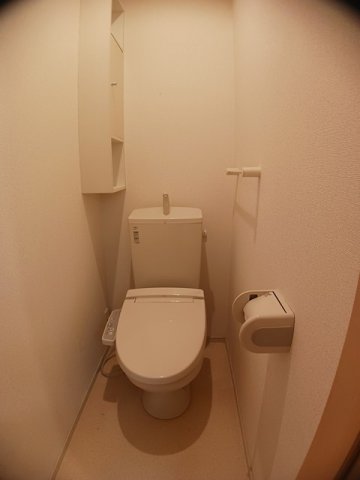 トイレ　コンパクトで使いやすいトイレです