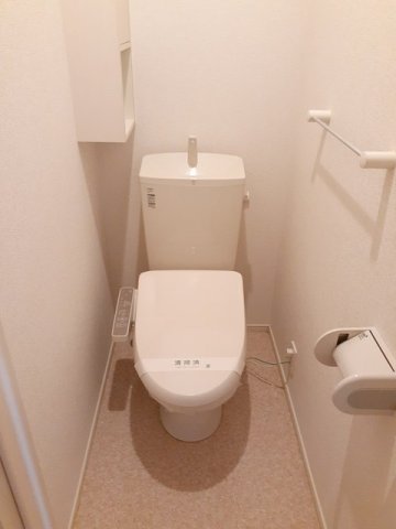 トイレ　コンパクトで使いやすいトイレです