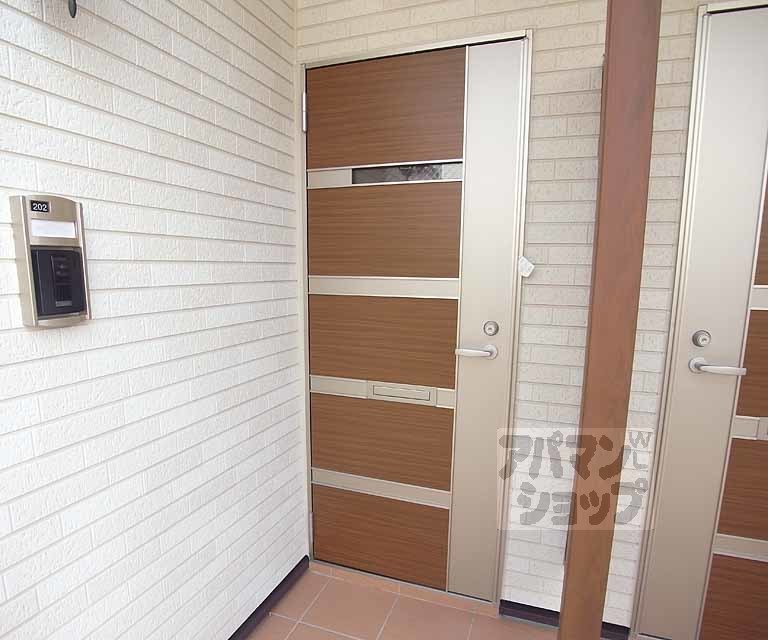 その他設備　玄関扉です。