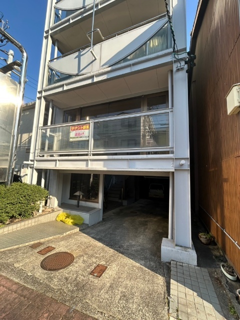 RSビルの外観写真