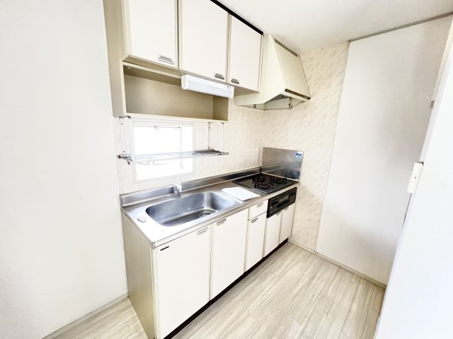 キッチン　※別部屋参考写真