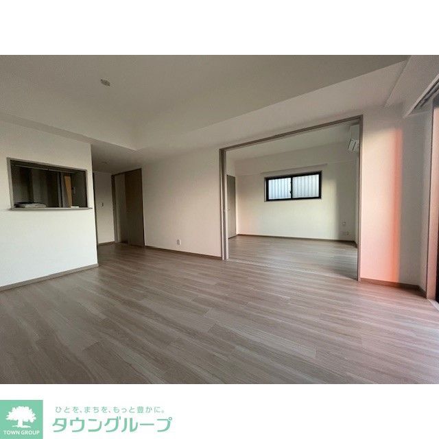 居室・リビング　同タイプ別部屋の写真です