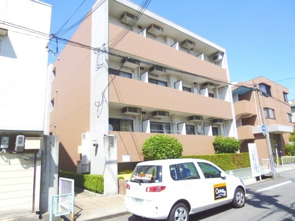 建物外観　安心のオートロック付き☆