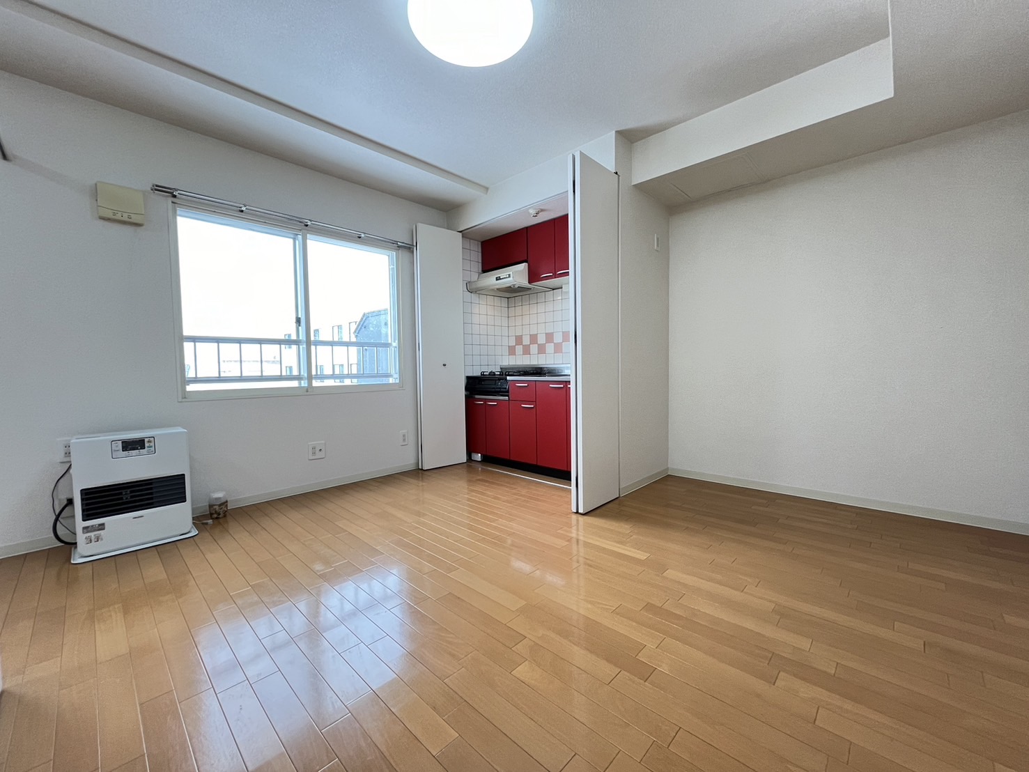 居室・リビング　※他号室のお写真です