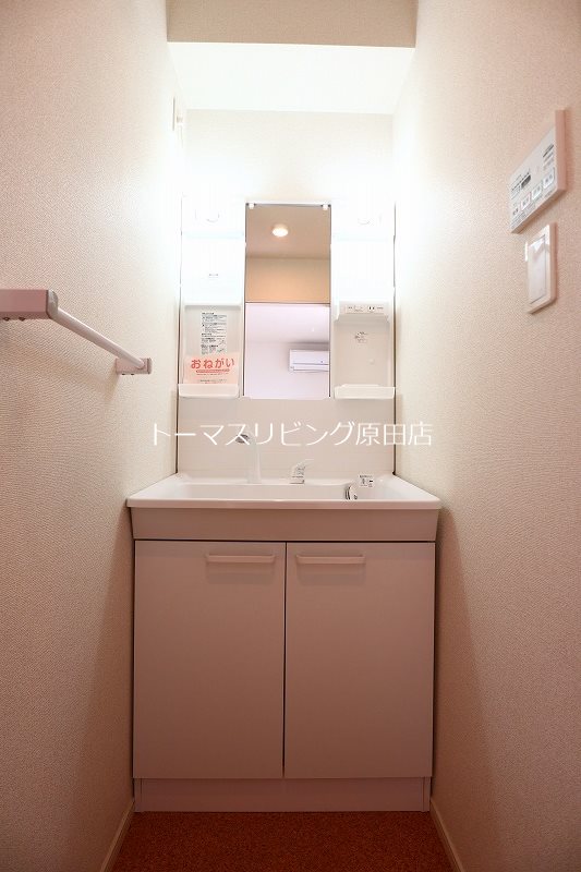 洗面設備　103号室写真