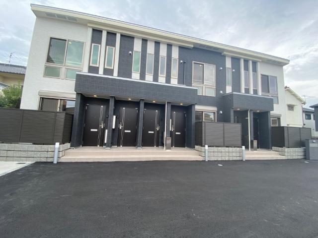 エントランス　外観写真（昼）