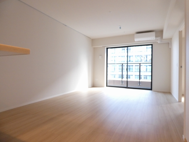 居室・リビング　内観