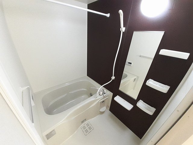 バス・シャワールーム　お風呂で日々の疲れを落としましょう