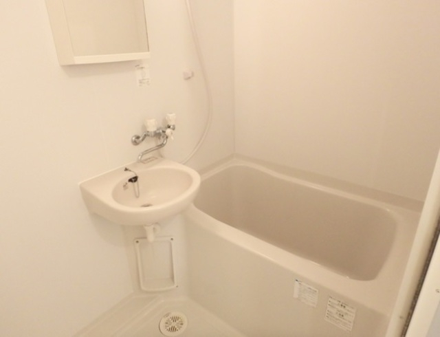 バス・シャワールーム　※同物件別号室参考写真