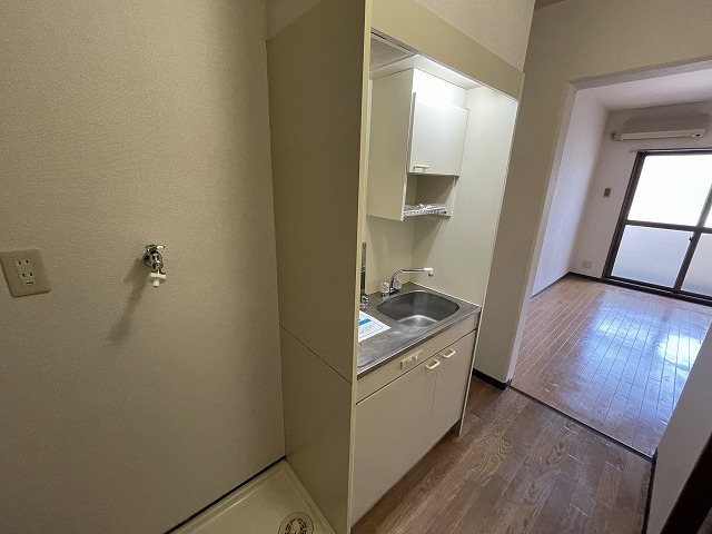 キッチン　同マンション別部屋