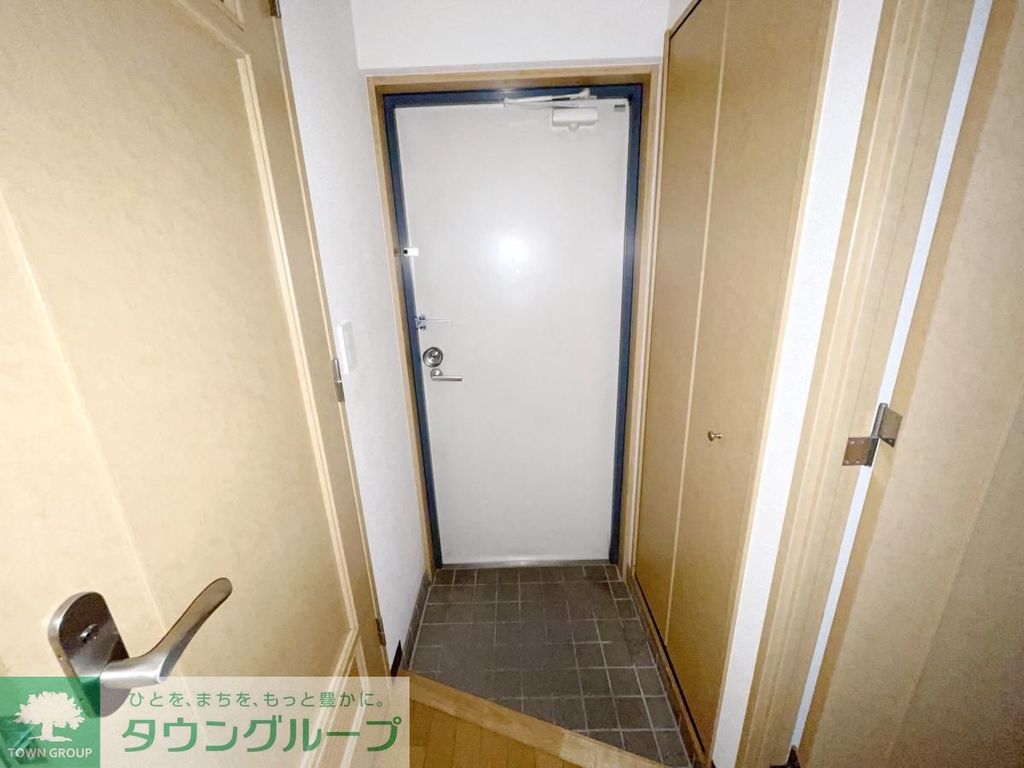 玄関　★お問い合わせはタウンハウジング府中店まで★