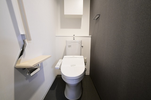 トイレ　トイレ