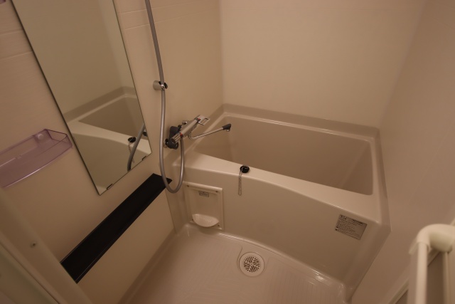 バス・シャワールーム　※別室の参考写真の為、現況優先です。