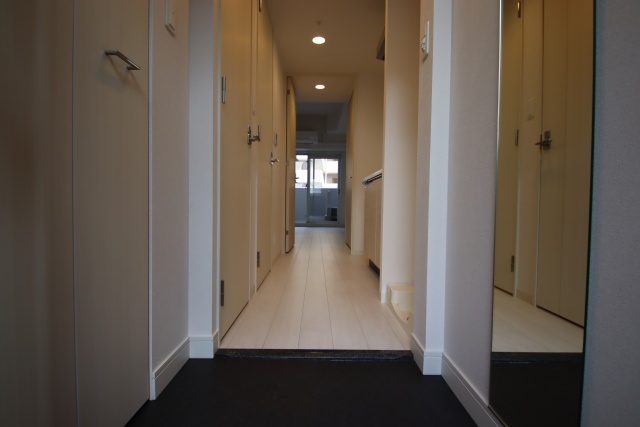 玄関　※別室の参考写真の為、現況優先です。