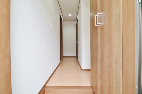 玄関　大容量のシューズボックス設置で靴の収納◎