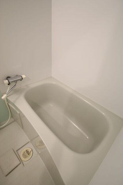 バス・シャワールーム　※別室の参考写真の為、現況優先です。