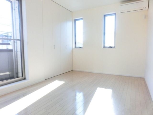 居室・リビング　人気の角部屋です