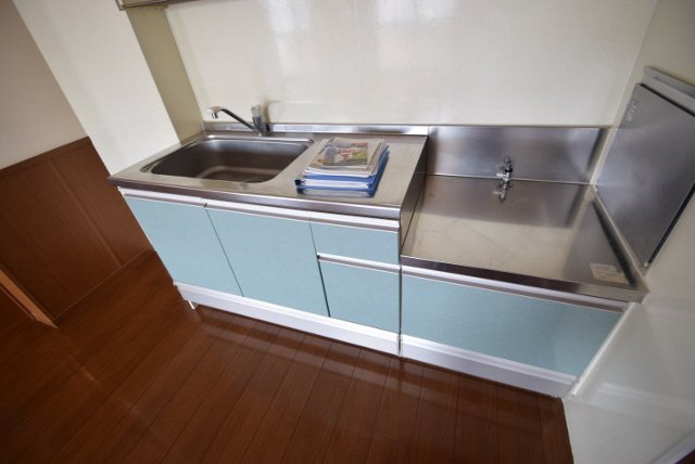 キッチン　2口ガスコンロ設置可