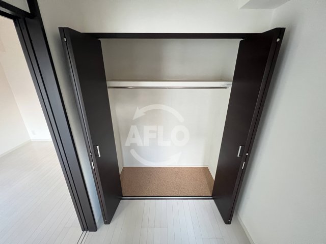 収納　アーベル更紗北堀江　クローゼット