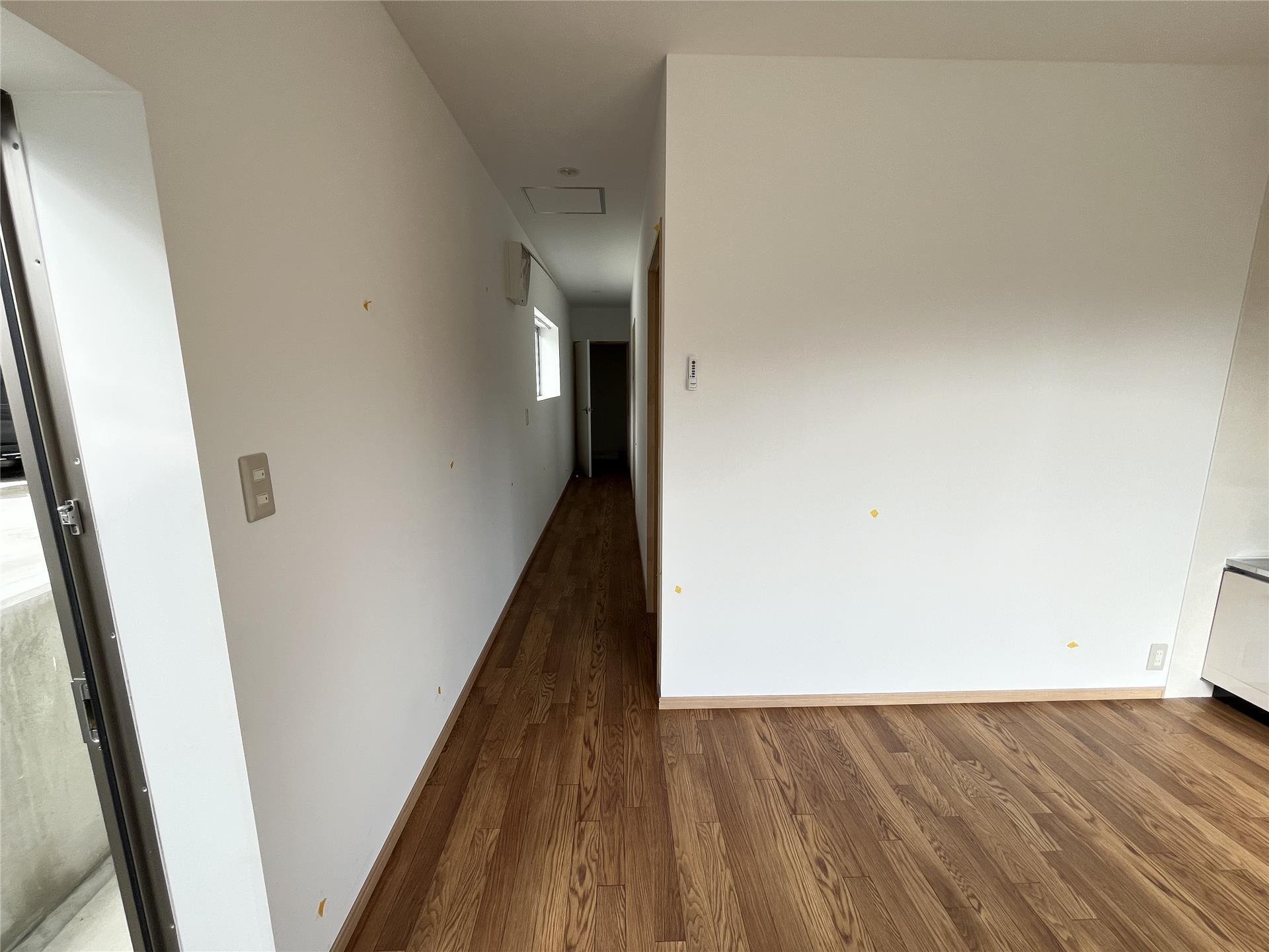 その他　反転間取の室内写真です