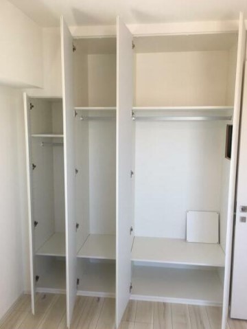 収納　☆たっぷり入るシューズボックス☆