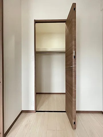 収納　お洋服が多い方でも楽々収納できます