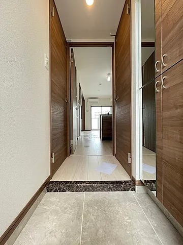 玄関　解放感ある玄関ですね