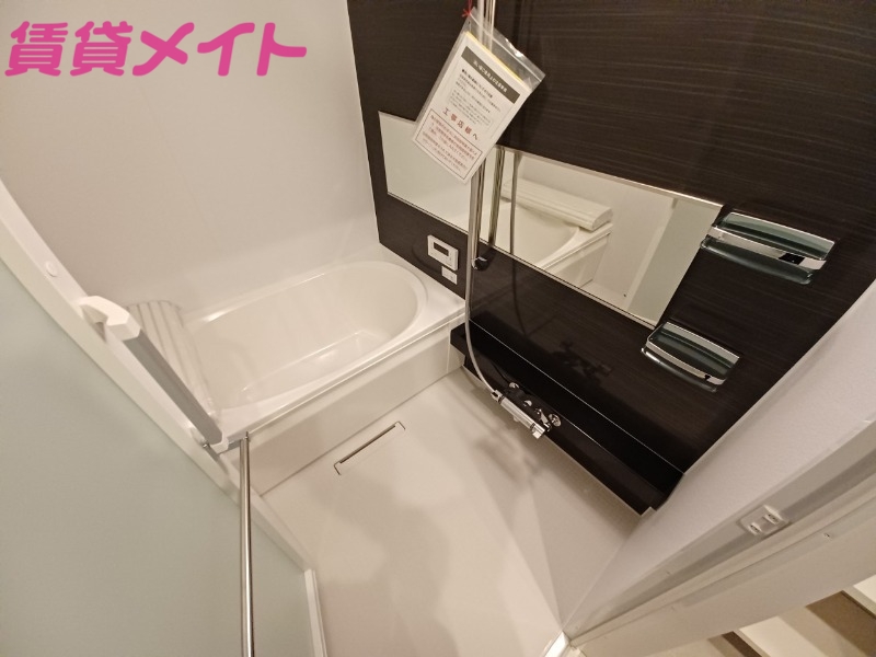 バス・シャワールーム　同型参考写真