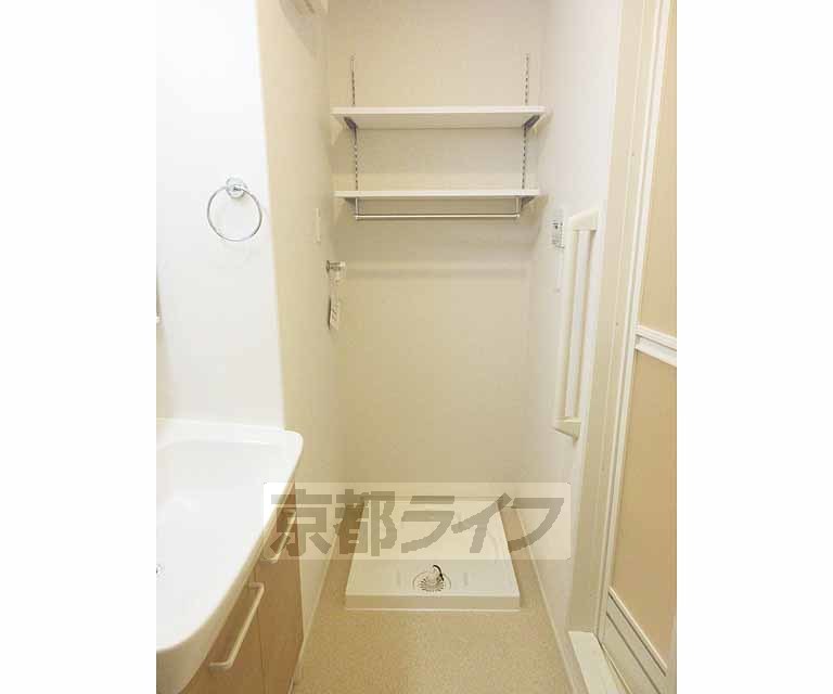 洗面設備　洗濯機はこちらに・・