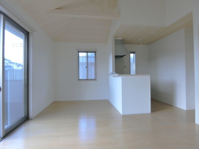 居室・リビング　図面と現状に相違がある場合には現状を優先