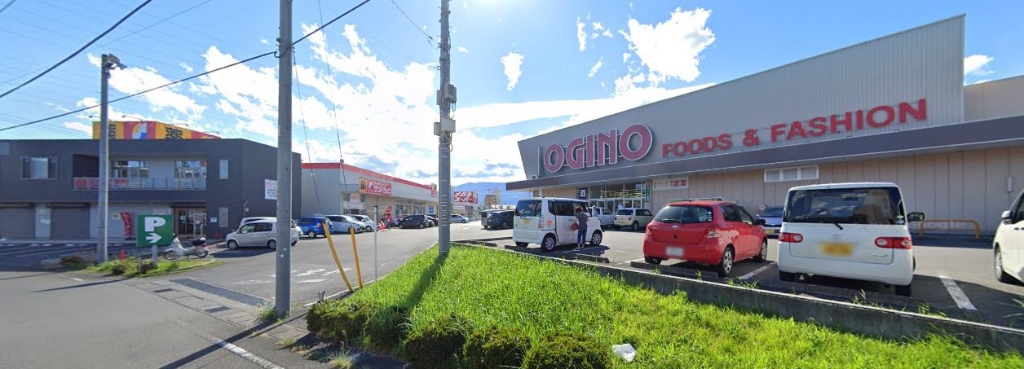 ショッピングセンター　アクロスプラザ 国母（ショッピングセンター）まで1223m