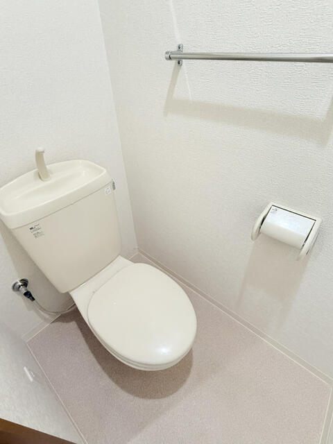 トイレ　別号室写真