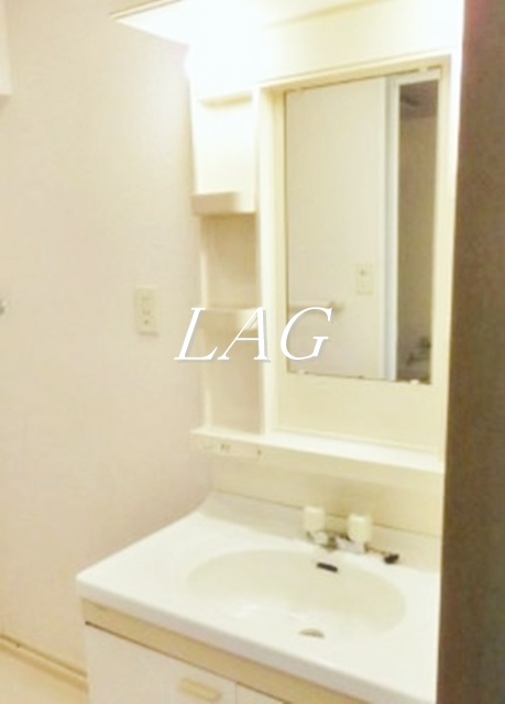洗面設備　洗面台です。