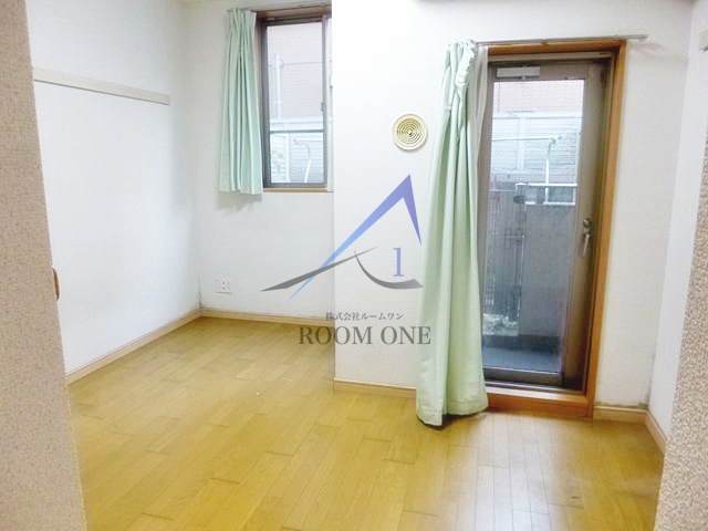 キッチン　洋室のお部屋です。