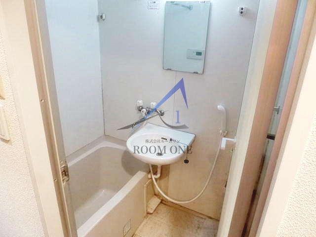 バス・シャワールーム　お風呂です。