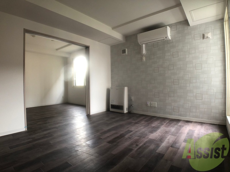 居室・リビング　広くてきれいなリビングです！快適に過ごせそうですね。