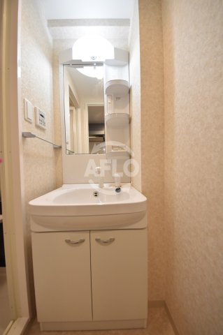 洗面設備　Luxe西長堀（ラグゼ西長堀）　独立洗面台