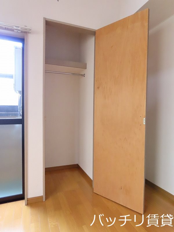 収納　同型タイプの為、現状を優先致します。