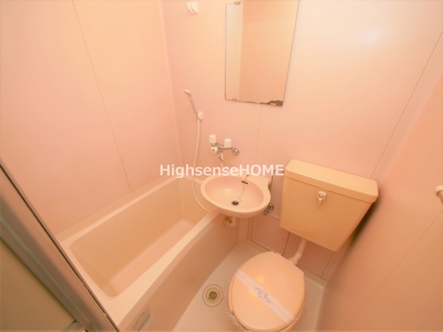 バス・シャワールーム　日々の疲れを癒すお風呂付です