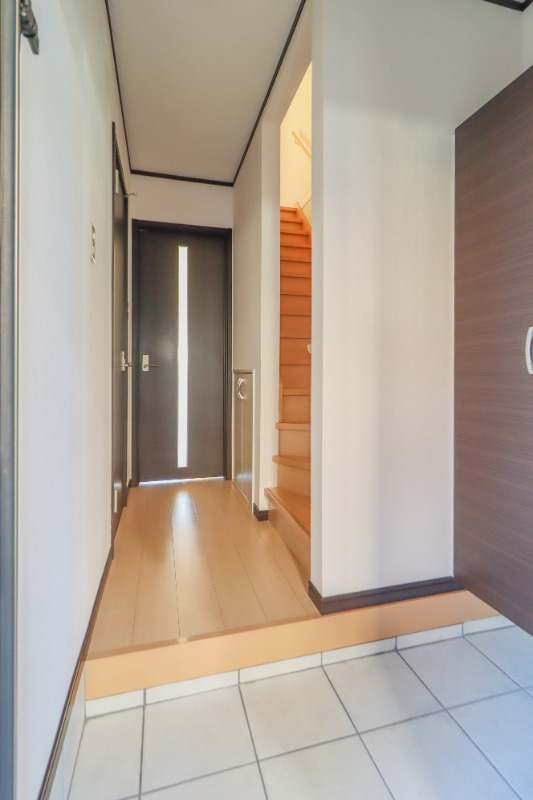 玄関　図面と現状に相違がある場合には現状を優先