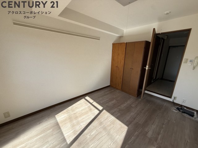 居室・リビング　エアコン付きです☆