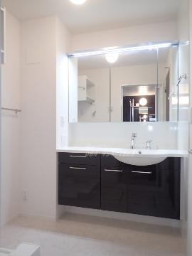 洗面設備　洗髪洗面化粧台