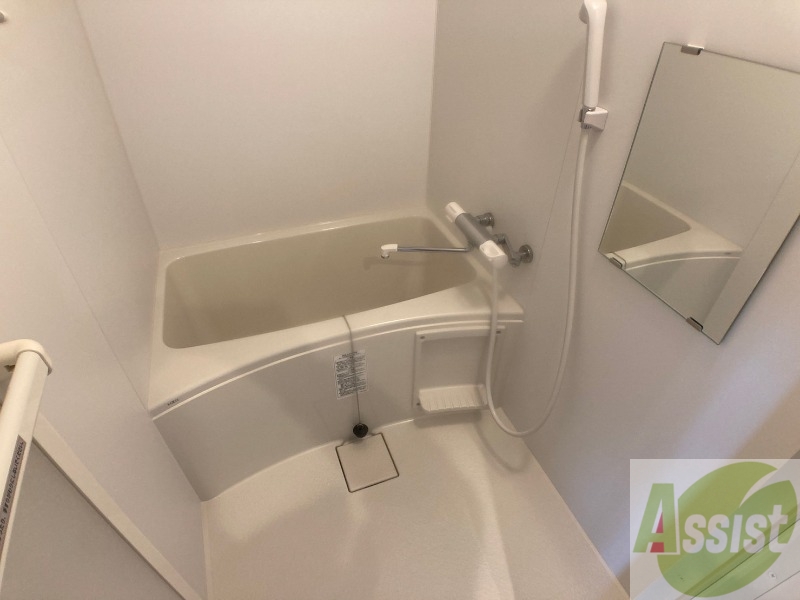 バス・シャワールーム　お風呂です！一日の疲れを癒してくださいね！