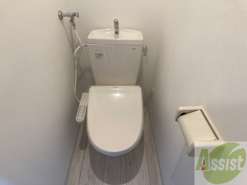 トイレ　トイレです。ウォシュレット付を探している方、おすすめです。